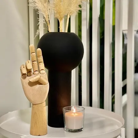 The Black Door. Апартаменты